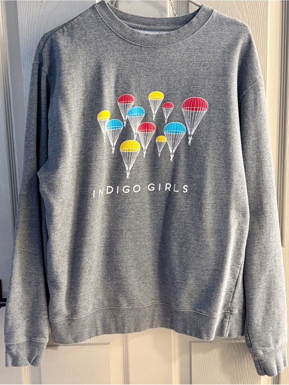 Indigo Girls Gray Crewneck Sweatshirt with Colorful Parachute Graphic size L
